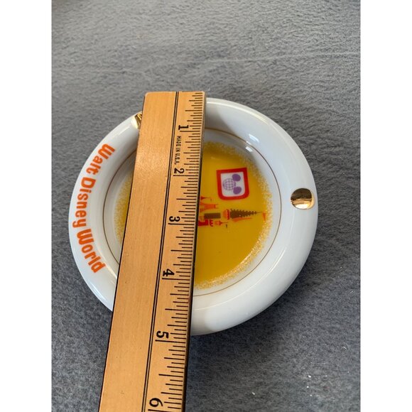 Vintage Walt Disney World Ceramic Ashtray with Castle Design 1980s - Picture 4 of 6